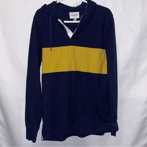 NWOT Long sleeve hooded tee